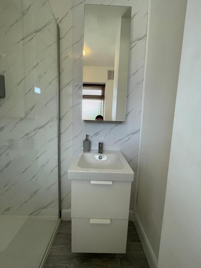 Lovely 2 Bed Apartment, Arnold Town Centre. Nottingham Luaran gambar